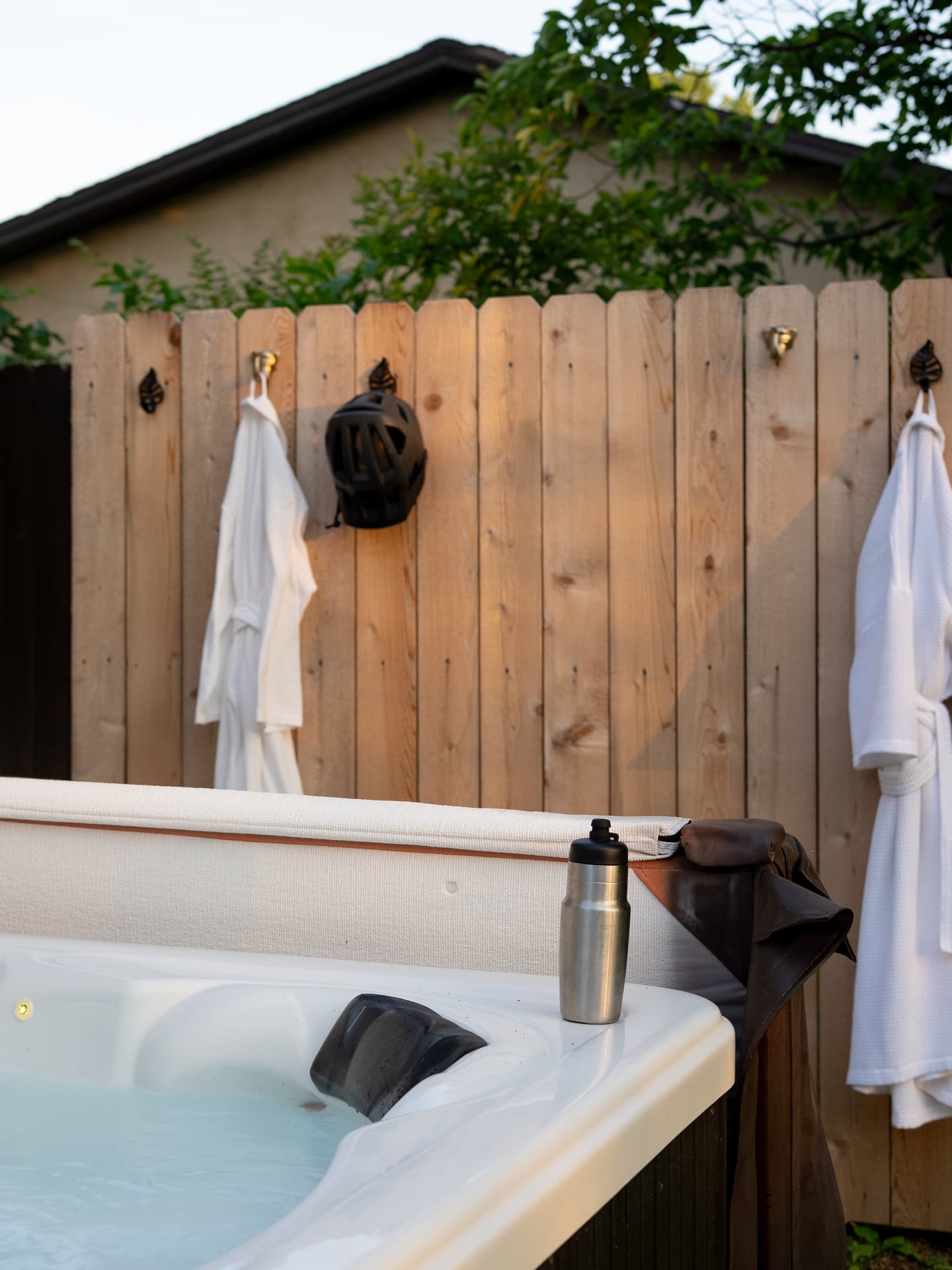 Lifestyle and detail photography for a vacation rental in Northwest Arkansas