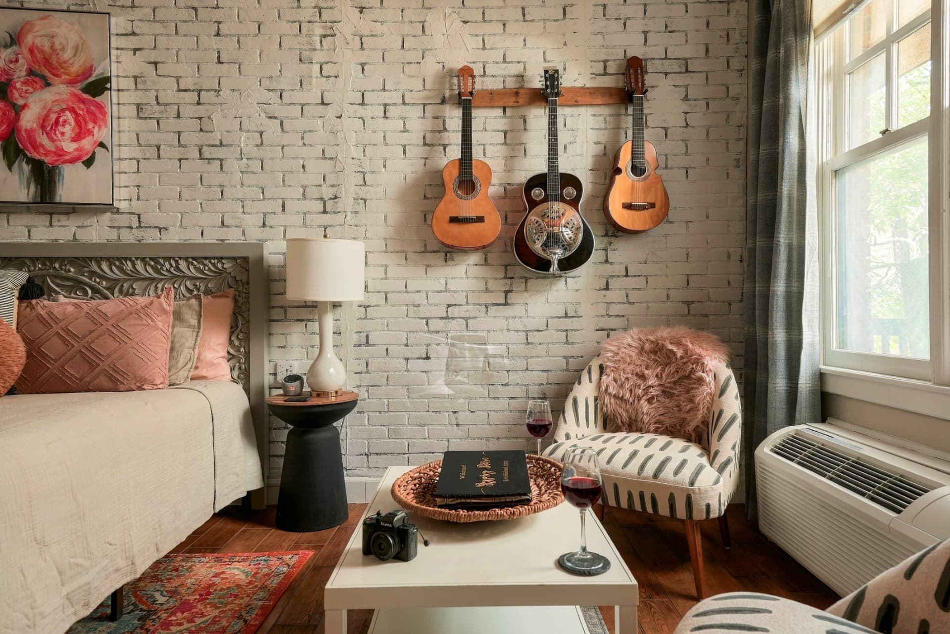 Lifestyle and detail photography for a vacation rental in Northwest Arkansas